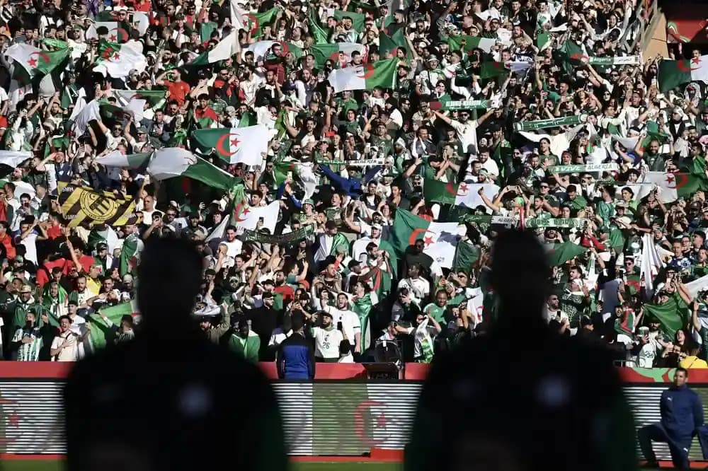 ماذا طلب منتخب الجزائر من جمهوره بعد خروجه من كأس إفريقيا؟