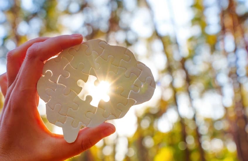 لماذا تضعف ذاكرتنا مع التقدم في العمر؟