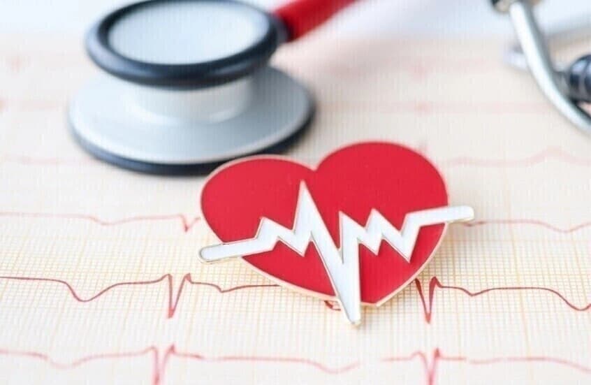 "فشل القلب ليس نهاية الطريق".. طبيب شهير يوضح حقيقة المرض
