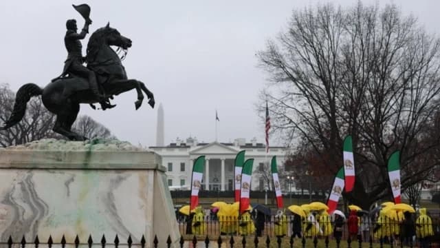 "الخيار الذي سيحدد مكانة ترامب في التاريخ" - مقال في الواشنطن بوست