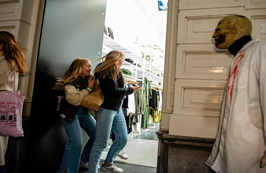 سر الجاذبية في العلاقات العاطفية